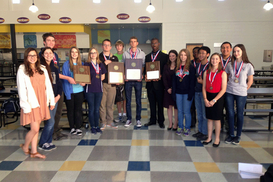 The UIL Academics team stands together while holding their awards on Saturday, April 2. 
