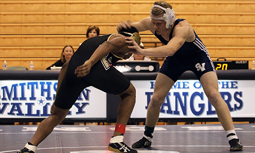 Wrestling advances to regionals