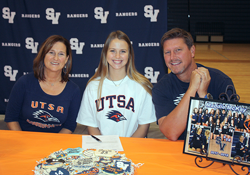 Senior middle blocker Maddy McKay, signs to play for the UTSA Roadrunners on Nov.8.