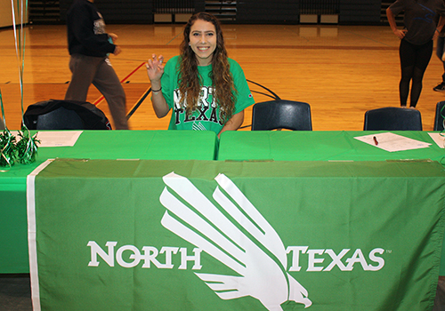 Arianna Gonzalez signed her commitment to compete in cross country and track at the University of North Texas.