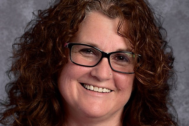 Social studies teacher Stacie Younts died at her home.