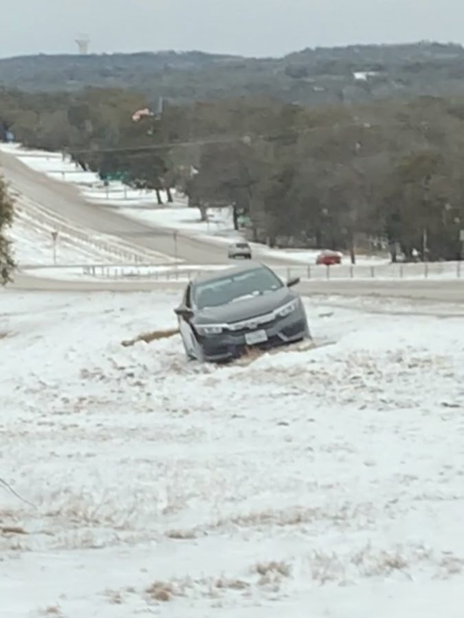 Having to leave her stranded car on the side of 281 was the worst thing senior Kylie Morris had to endure during snowvid.