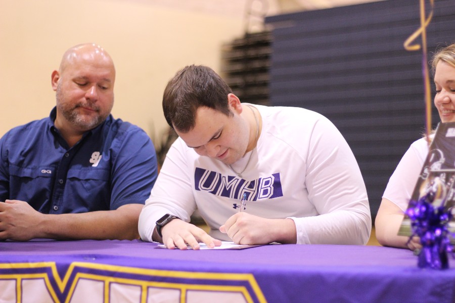 Nathan+Mocygemba+signed+to+play+football+at+the+University+of+Mary+Hardin-Baylor.+Mocygemba+played+as+a+lineman+for+the+Rangers%2C+earning+All-District+honors+as+a+junior.