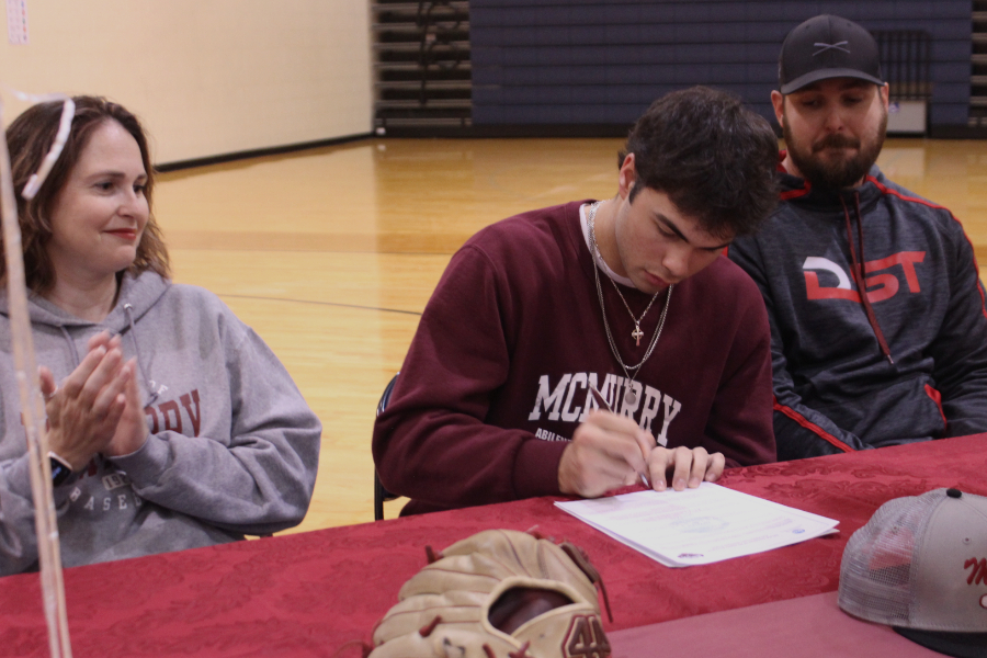 Graysen Havens commits to play baseball at McMurry University. Caden Meuth also plans to join his teammate at Mc Murry.