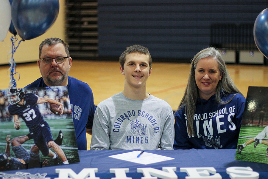 Senior linebacker Nick Dudzikowski signs with Colorado School of Mines to continue his football career. Dudzikowski is also a varsity wrestler and placed first at district last week. He will compete at regionals this Friday.
