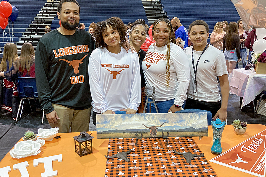 Heavyn Carter committed to study acting at the University of Texas.